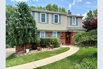 994 Westchester Rd, South Park, PA 15129 - Photo 2