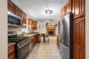 994 Westchester Rd, South Park, PA 15129 - Photo 14