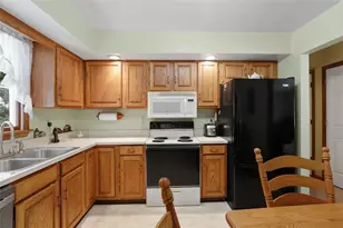 132 Graham Dr, Twp of But SW, PA 16053 - Photo 14