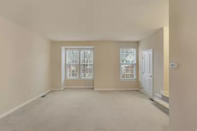 620 Fairgate Dr, Pine Township, PA 15090 - Photo 8