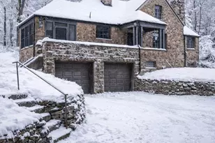 2501 Oakwood Rd, Pittsburgh, PA 15116 - Photo 4