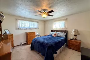 3728 Old William Penn Hwy, Wilkins Township, PA 15235 - Photo 18