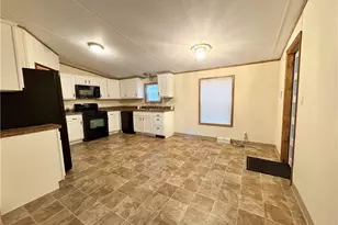 111 Pembrooke Dr, Salem Township, PA 15626 - Photo 4