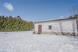 695 E Pike Rd, White Township, PA 15701 - Photo 8