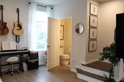 265 Chesna Drive, Pittsburgh, PA 15234 - Photo 12