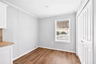 16 Surf Dr, Forward Township, PA 15020 - Photo 8