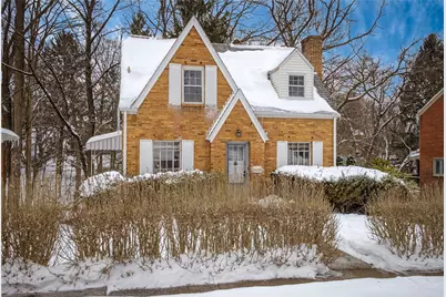 822 Harden Dr, Ross Twp, PA 15229 - Photo 2