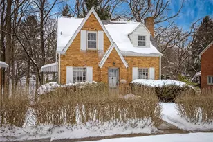 822 Harden Dr, Ross Twp, PA 15229 - Photo 2