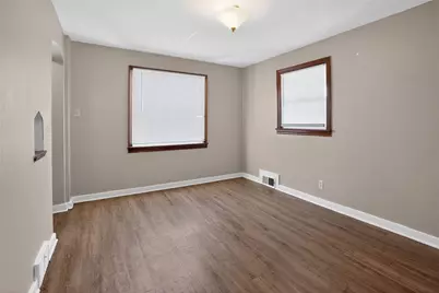 4036 Greensburg Pike, Pittsburgh, PA 15221 - Photo 16