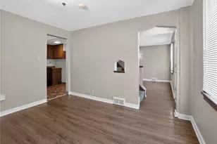4036 Greensburg Pike, Pittsburgh, PA 15221 - Photo 14