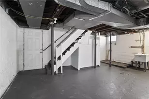 4036 Greensburg Pike, Pittsburgh, PA 15221 - Photo 32