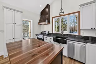 392 Stuber Rd, New Brighton, PA 15066 - Photo 12