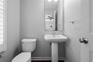 271 Overlook Ct, Robinson Twp, PA 15108 - Photo 8