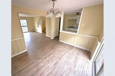 207 Parkwood Dr, Cranberry Township, PA 16066 - Photo 4