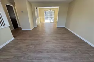 207 Parkwood Dr, Cranberry Township, PA 16066 - Photo 2