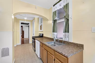 427 E Pittsburgh Street, Greensburg, PA 15601 - Photo 10