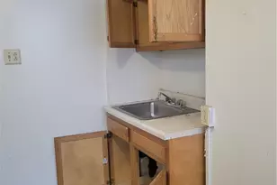 799 Cherokee St, Pittsburgh, PA 15219 - Photo 6