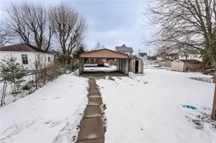 1206 Sycamore St, Connellsville, PA 15425 - Photo 4