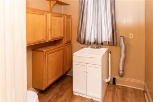 1206 Sycamore St, Connellsville, PA 15425 - Photo 18