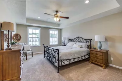 307 Champions Way, Collier Township, PA 15071 - Photo 18