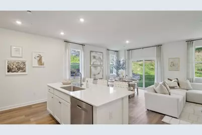 160 River Ridge Dr, Moon/Crescent Twp, PA 15108 - Photo 6