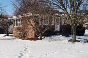 307 Mahoney Ave, Ellwood City, PA 16117 - Photo 1