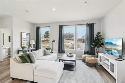 502 Cherry Tree Dr, Twp of But SW, PA 16001 - Photo 2