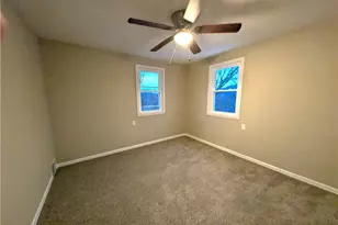 303 Lentz St, Jeannette, PA 15644 - Photo 12