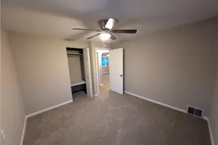 303 Lentz St, Jeannette, PA 15644 - Photo 12