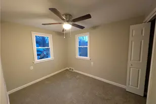 303 Lentz St, Jeannette, PA 15644 - Photo 14