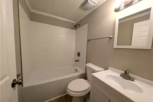 303 Lentz St, Jeannette, PA 15644 - Photo 16