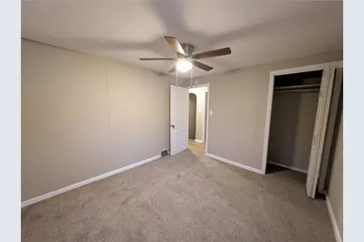 303 Lentz Street, Jeannette, PA 15644 - Photo 10