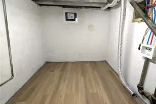 303 Lentz St, Jeannette, PA 15644 - Photo 20