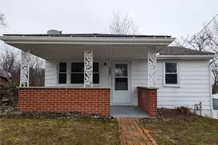 303 Lentz St, Jeannette, PA 15644 - Photo 1