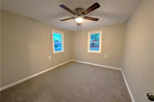 303 Lentz St, Jeannette, PA 15644 - Photo 10