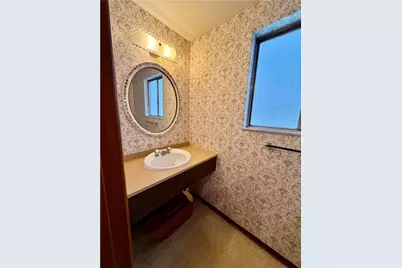 221 S Magnolia Dr, Pittsburgh, PA 15116 - Photo 12