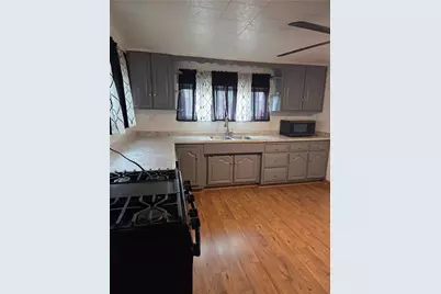 1001 7th Ave, Conway, PA 15027 - Photo 34