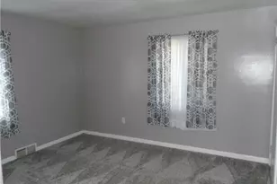 1001 7th Ave, Conway, PA 15027 - Photo 14