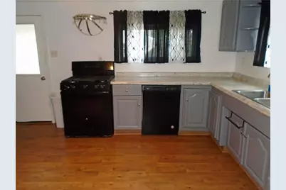 1001 7th Ave, Conway, PA 15027 - Photo 4