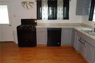 1001 7th Ave, Conway, PA 15027 - Photo 4