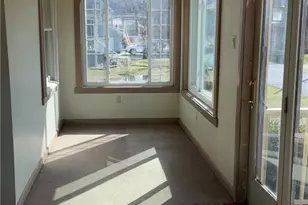 323 Spackman St, Saint Clair Township, PA 15954 - Photo 20