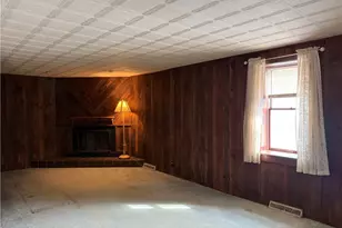 323 Spackman St, Saint Clair Township, PA 15954 - Photo 14