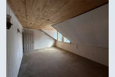 323 Spackman St, Saint Clair Township, PA 15954 - Photo 10