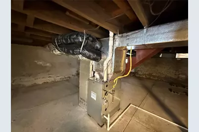 323 Spackman St, Saint Clair Township, PA 15954 - Photo 18