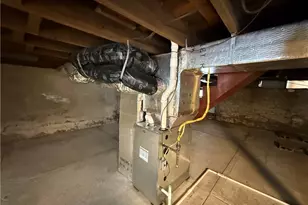 323 Spackman St, Saint Clair Township, PA 15954 - Photo 18