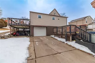 6808 Monroe Ave, West Mifflin, PA 15122 - Photo 40