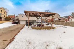 6808 Monroe Ave, West Mifflin, PA 15122 - Photo 42