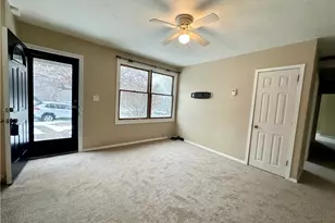317 Mt Vernon Dr, Pittsburgh, PA 15223 - Photo 2