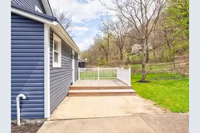 1855 W Lawrence Ave, Ellwood City, PA 16117 - Photo 26
