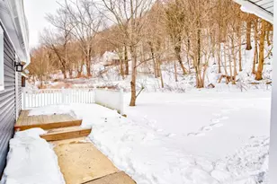 1855 W Lawrence Ave, Ellwood City, PA 16117 - Photo 26